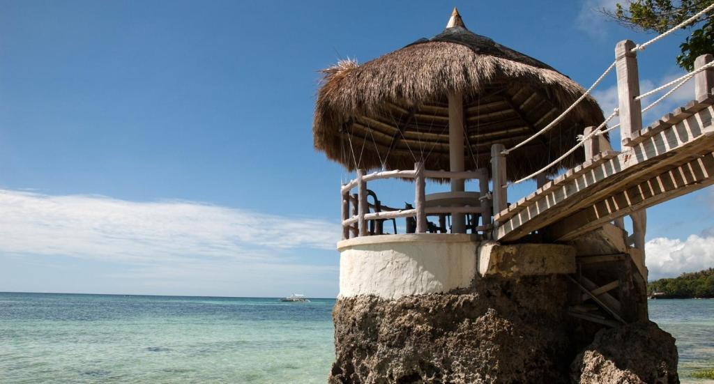 Reddoorz Premium @ Flower Beach Anda Anda  Exterior photo